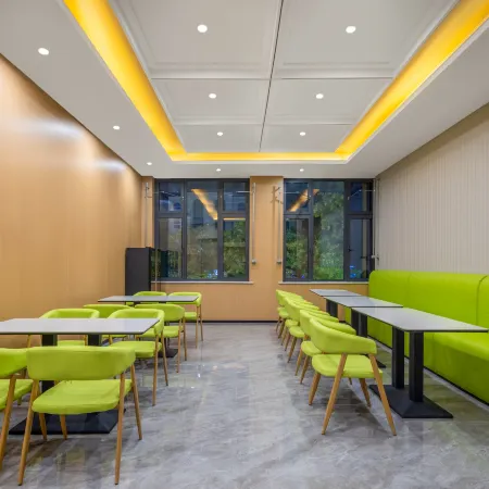 Chonpines Hotel (Liaocheng Yanggu Shizilou)