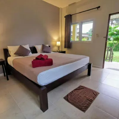 Ser-EN-Dip-I-TY Hotels near Long Beach, Koh Lanta