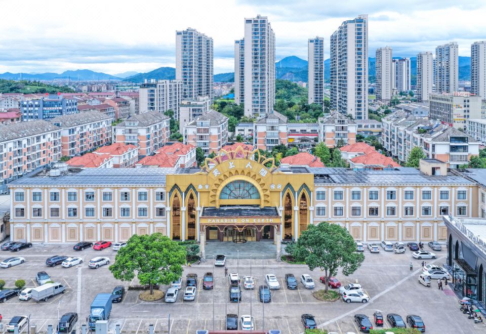 hotel overview picture