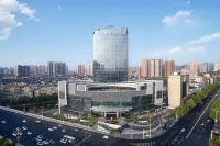 Crowne Plaza Huaihua Hotel berhampiran Juleyuan Large-scale Recreation Ground (East Gate)