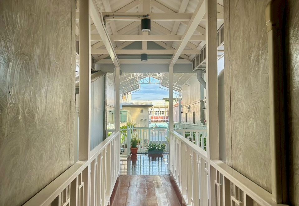 4. 모멘토 하우스..