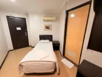 Swing & Pillows - Dataran Nilai Hotels in 