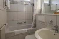 Amanthos Living Zürich Airport