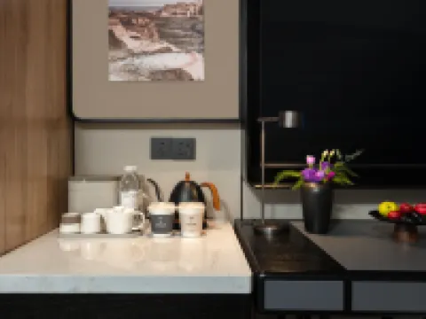 貴陽北站西廣場亞朵酒店 貴陽酒店