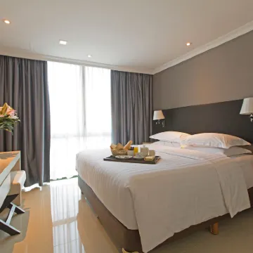 Kristal Hotel Jakarta Hotels near Pondok Indah