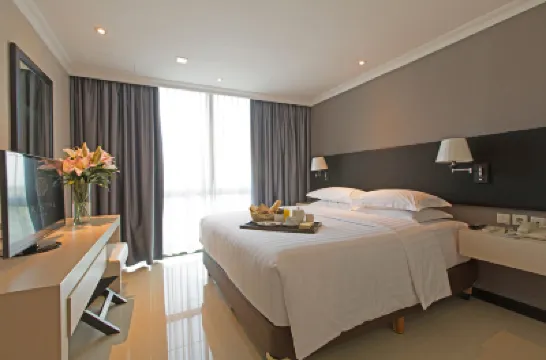 Kristal Hotel Jakarta Hotels near Pondok Indah