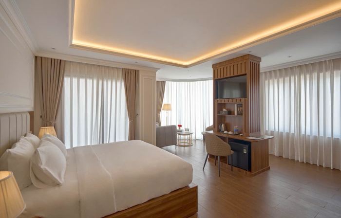 Lyns Hotel