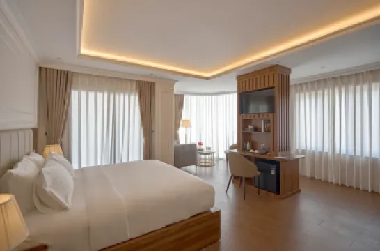 Lyns Hotel 酒店