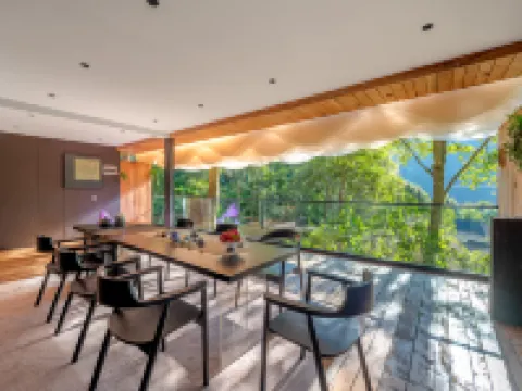 麓川璞隱溫泉康養酒店 龍陵酒店