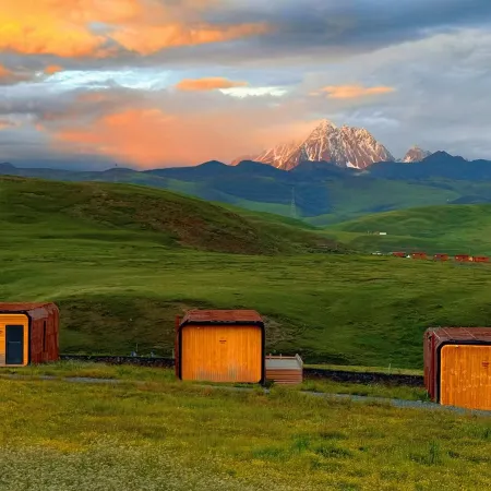 Jianshan · Banshan Chalet