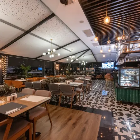 Ramada Encore by Wyndham Istanbul Sisli Отели рядом с достопримечательностью «Шишли»