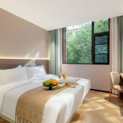 Jiyun Hotel (Quanzhou Jinjiang International Airport Wudianshi Traditional Blocks) Hotels near Jinjiang Wudianshi-Cai Clan Ancestral Temple