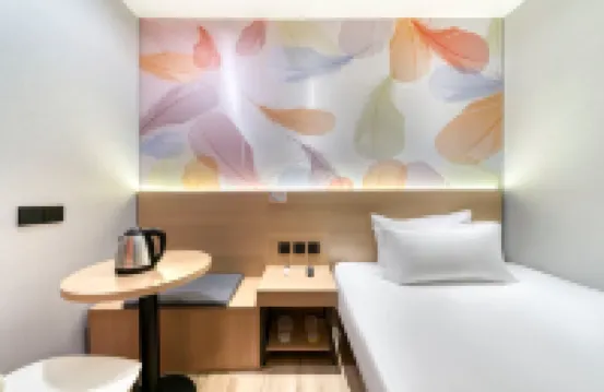 Zhongbei West Lake Hotel (Hangzhou West Lake Lakeside Intime in77)