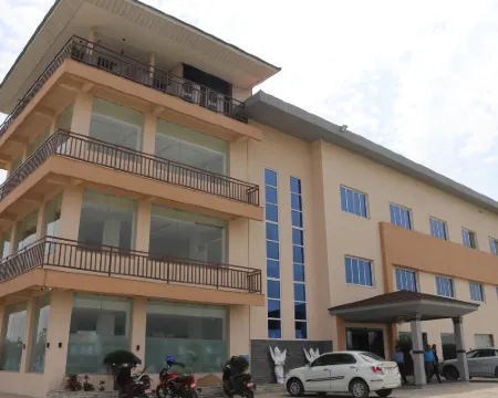 Galaxy Garden Resort Hotels in Bharatpur