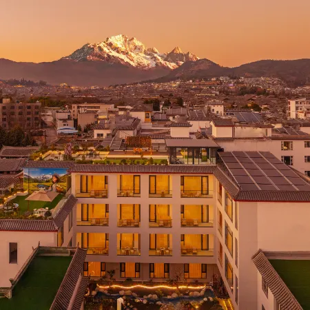 Yunyao Residence · ART GDN Sky Garden | Snow-Capped Mountain View Audiovisual Homestay