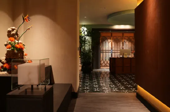 SlowHouse YueJian INN