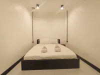 Funky Monkey Cafe & Hostel