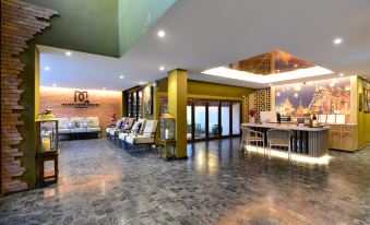 March Hotel & Suite Riverside