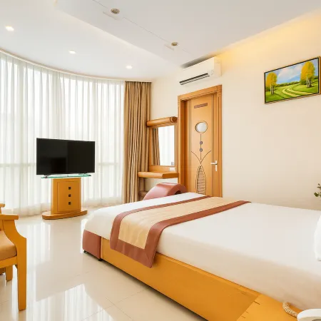 S79 Happy Hotel 1 Saigon Отели рядом с достопримечательностью «Стадион Фу Тхо»