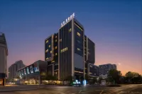EASTERN GLORIA PLAZA HOTEL