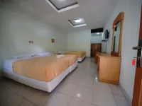 Pandu Lakeside Hotel Parapat Hotels in Parapat