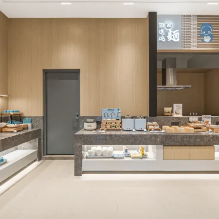 Homeinn · neo Hotel (Taicang Wuling Street Bailong Commercial Plaza)