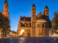 Hotel Vrythof Hotels near Derlon
