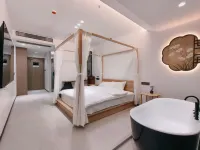 Qianxun Homestay (Baijianlou)