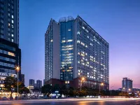 Changsha and dengFenglai Youth Hostel (IFS International Financial Center Wuyi Square)