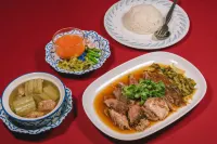 Chiangdaoinn Hotel - فطور