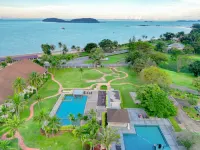 โรงแรม เดอะนูโว ชุมพร บีช รีสอร์ท แอนด์ กอล์ฟ