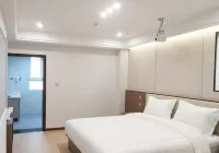 Redwood Hotel
