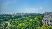 James Joyce Coffetel (Qingdao North Railway Station Licun Night Market Branch) - Mountain view