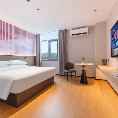 Baili Hotel (Jiangmen East Railway Station Lile)