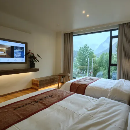 Yuexi Yijing Hot Spring Resort