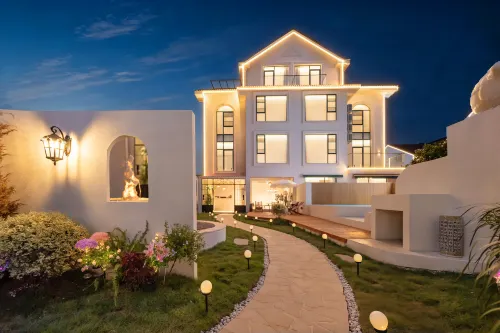 Porcelain Years · Pool & Garden Boutique Stay (Taoxichuan Cultural & Creative Block) - piscine