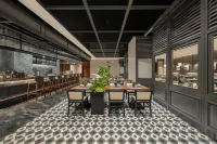 Intercity Hotel Vientiane - 5-Star