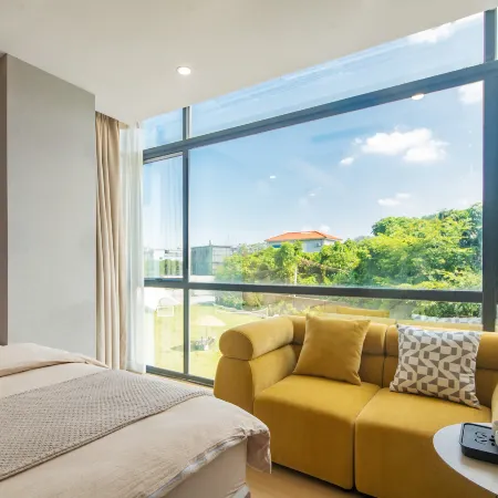 Huanxi Mountain Lodge