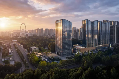 Balleton Hotel 柏麗頓飯店（貴陽觀山湖區奧體中心店） - 4 星級