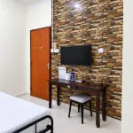 Roomstay ChekGu (1 Queen) - parking
