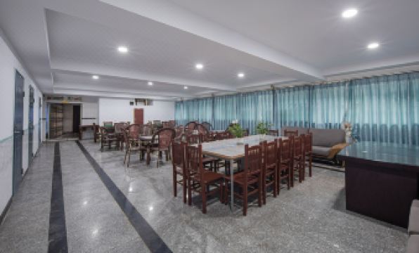 Lanjiang Botique Hotel (Jinma Holiday Plaza Branch,Binjiang Road)