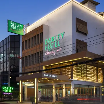 Darley Hotel Chiangmai Отели рядом с достопримечательностью «Рынок Warorot»