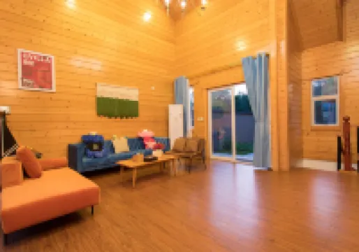 QVilla