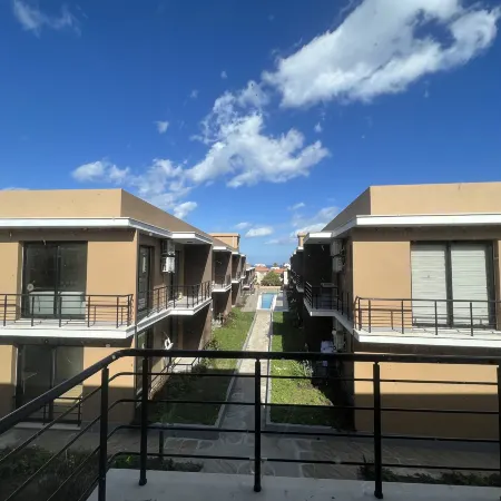 Pool, Terrace, Netflix incl.- Peaceful and Central