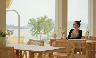 8. Suzhou X..