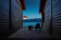 Lugu Lake Qiushan Hotel