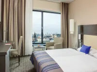 IntercityHotel Hamburg Dammtor Hotels near Hoheluft-West