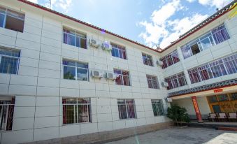 Lijiang Fuxinyuan Hotel