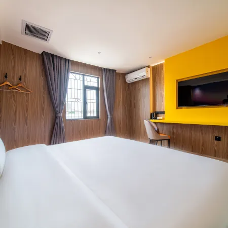 Junyi Hotel Chain (Maoming High-speed Railway Station Branch)