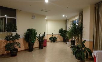 Homeinn Pebble Hotel (Qitai Beimen Commercial Center)